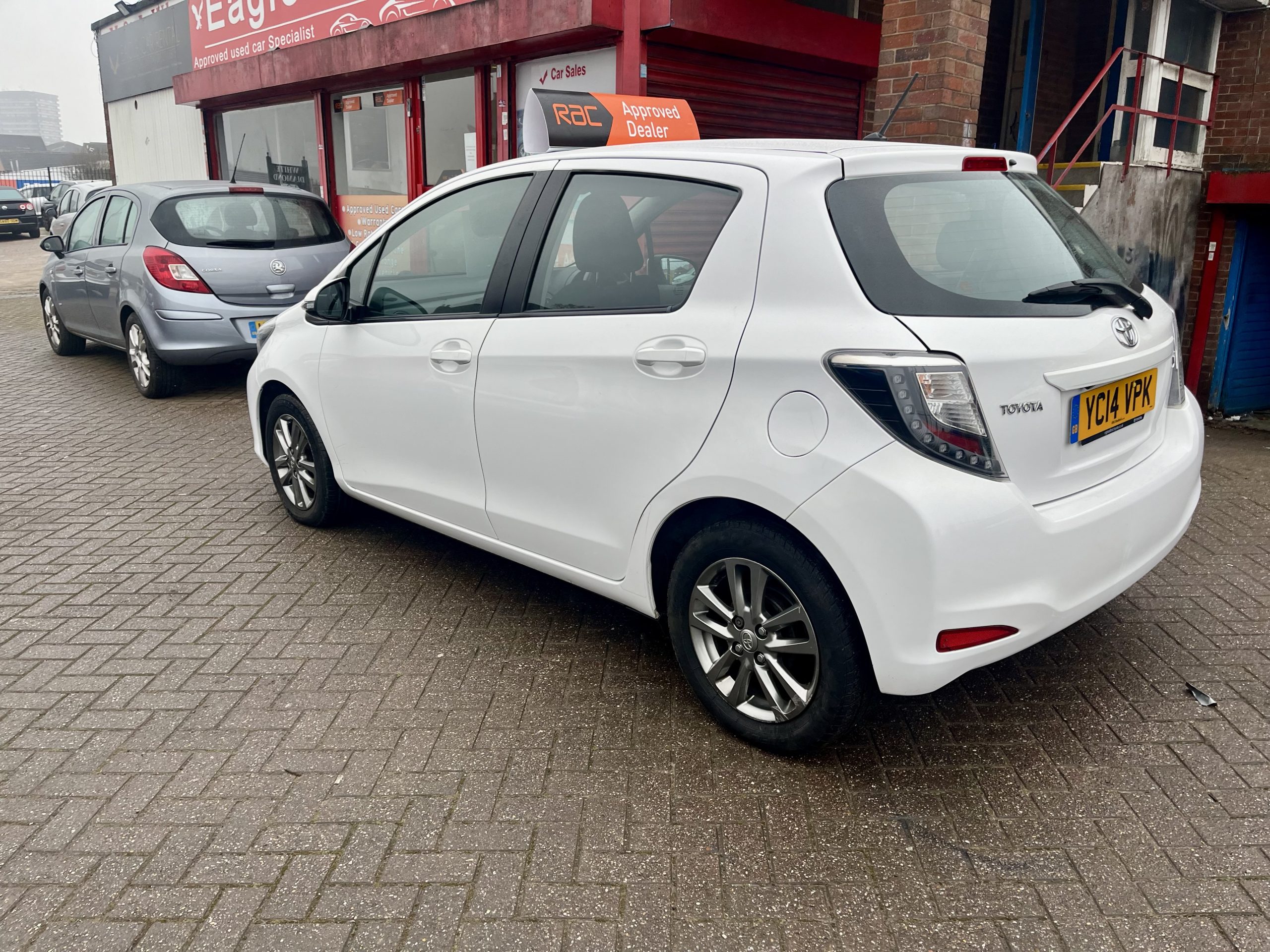 Toyota Yaris 1.3 PETROL VVT-ICON