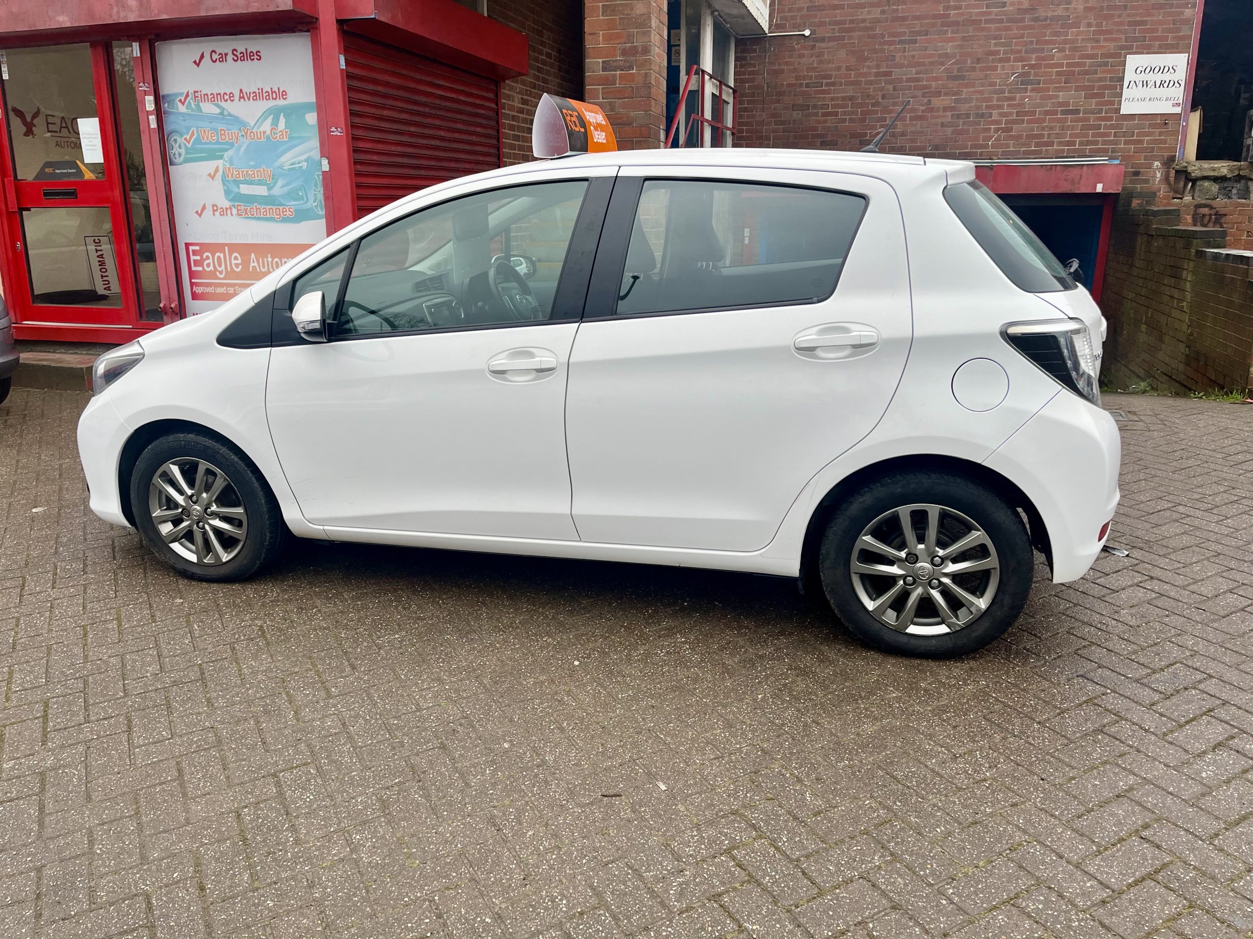 Toyota Yaris 1.3 PETROL VVT-ICON