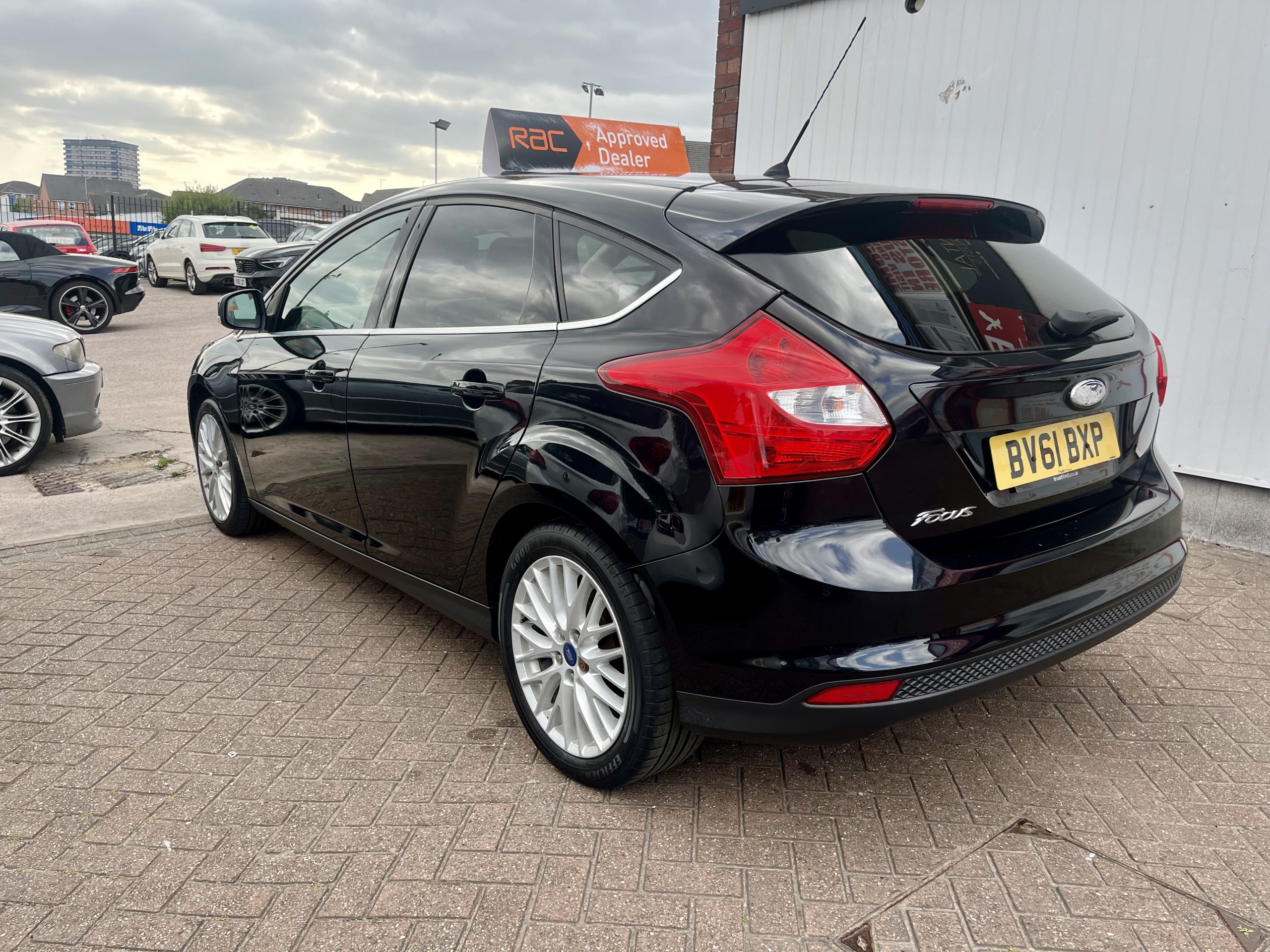 FORD FOCUS ZETEC 1.6 PETROL