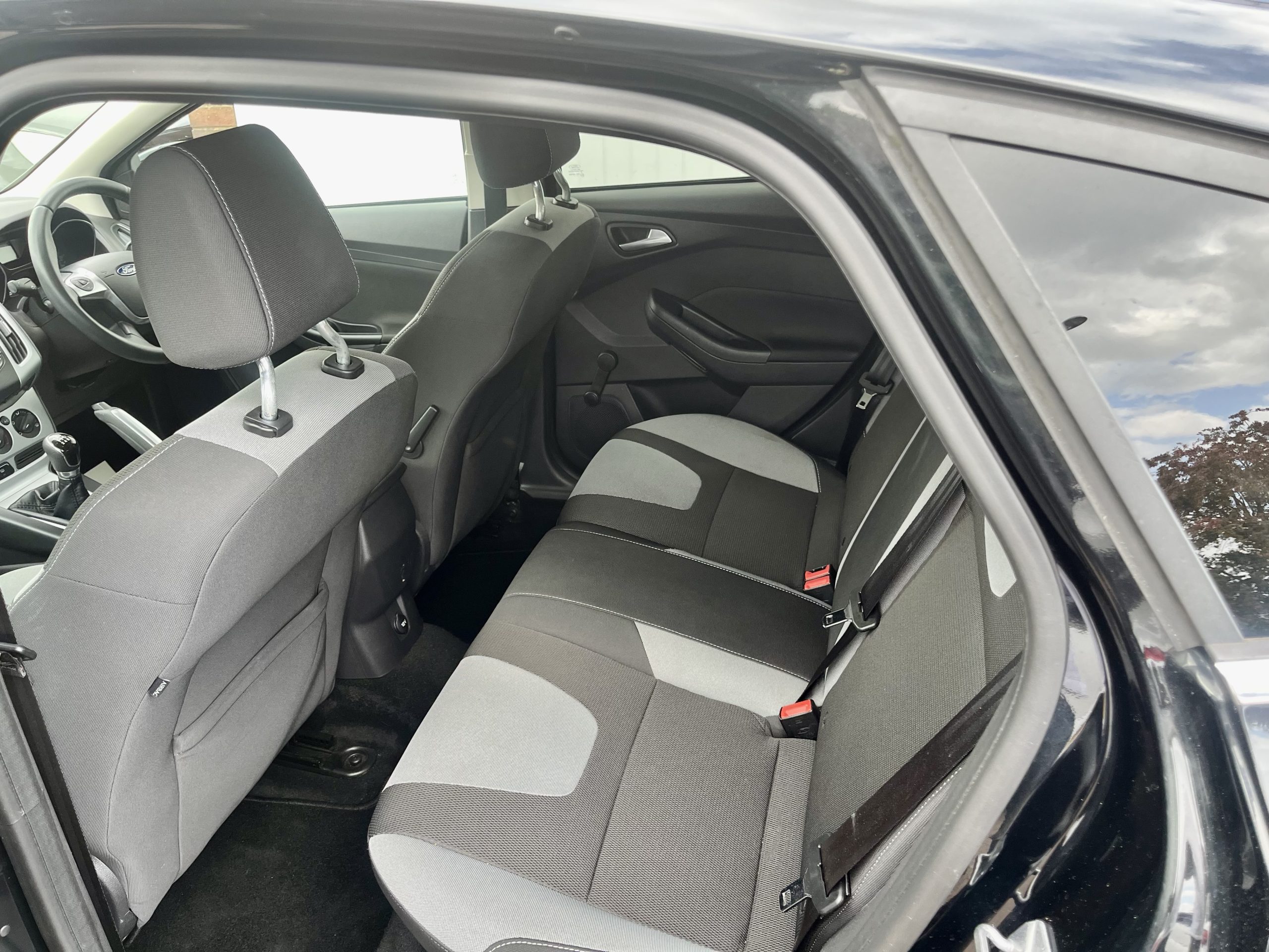 FORD FOCUS ZETEC 1.6 PETROL