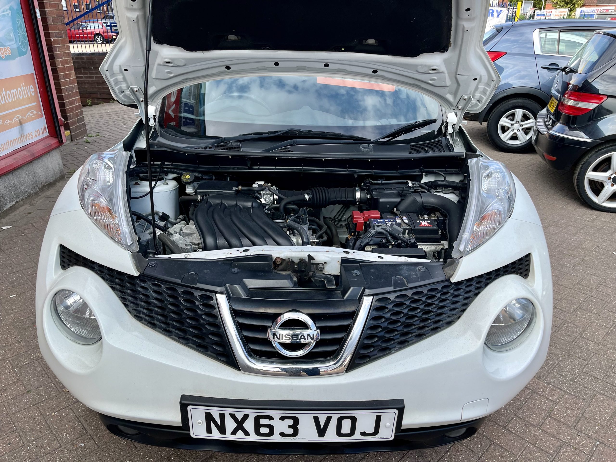 NISSAN JUKE PREMIUM 1.6 PETROL