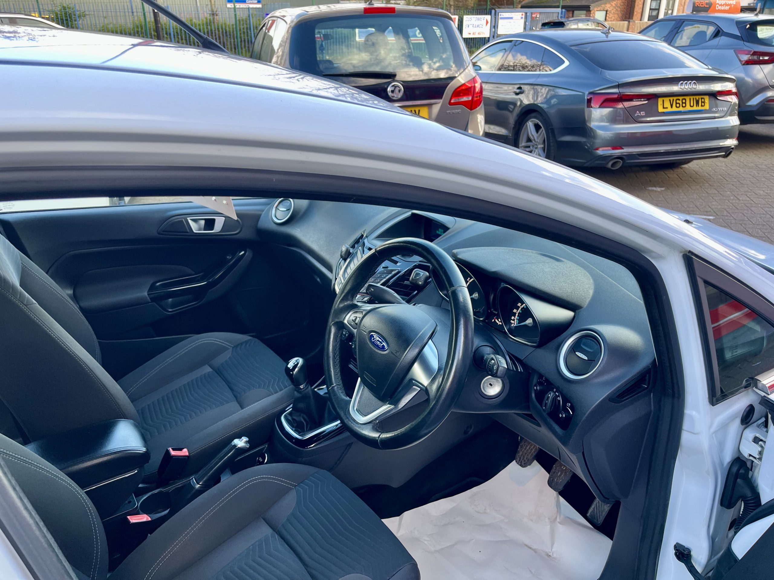 FORD FIESTA ZETEC 1.2 PETROL