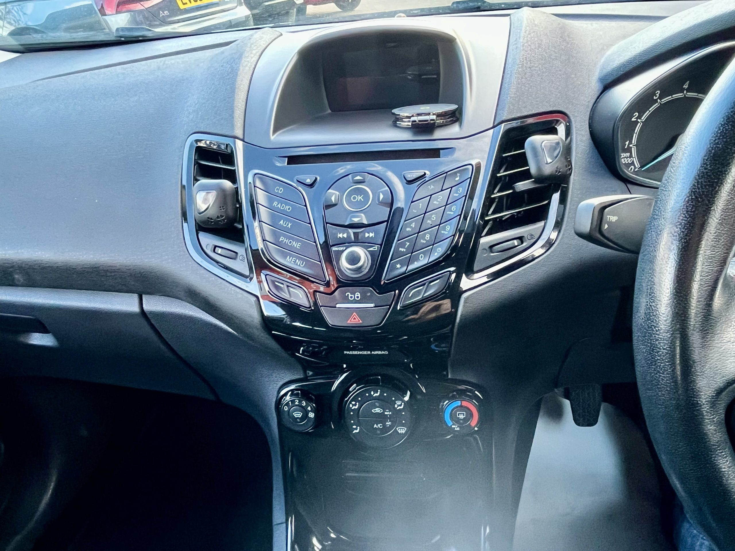 FORD FIESTA ZETEC 1.2 PETROL