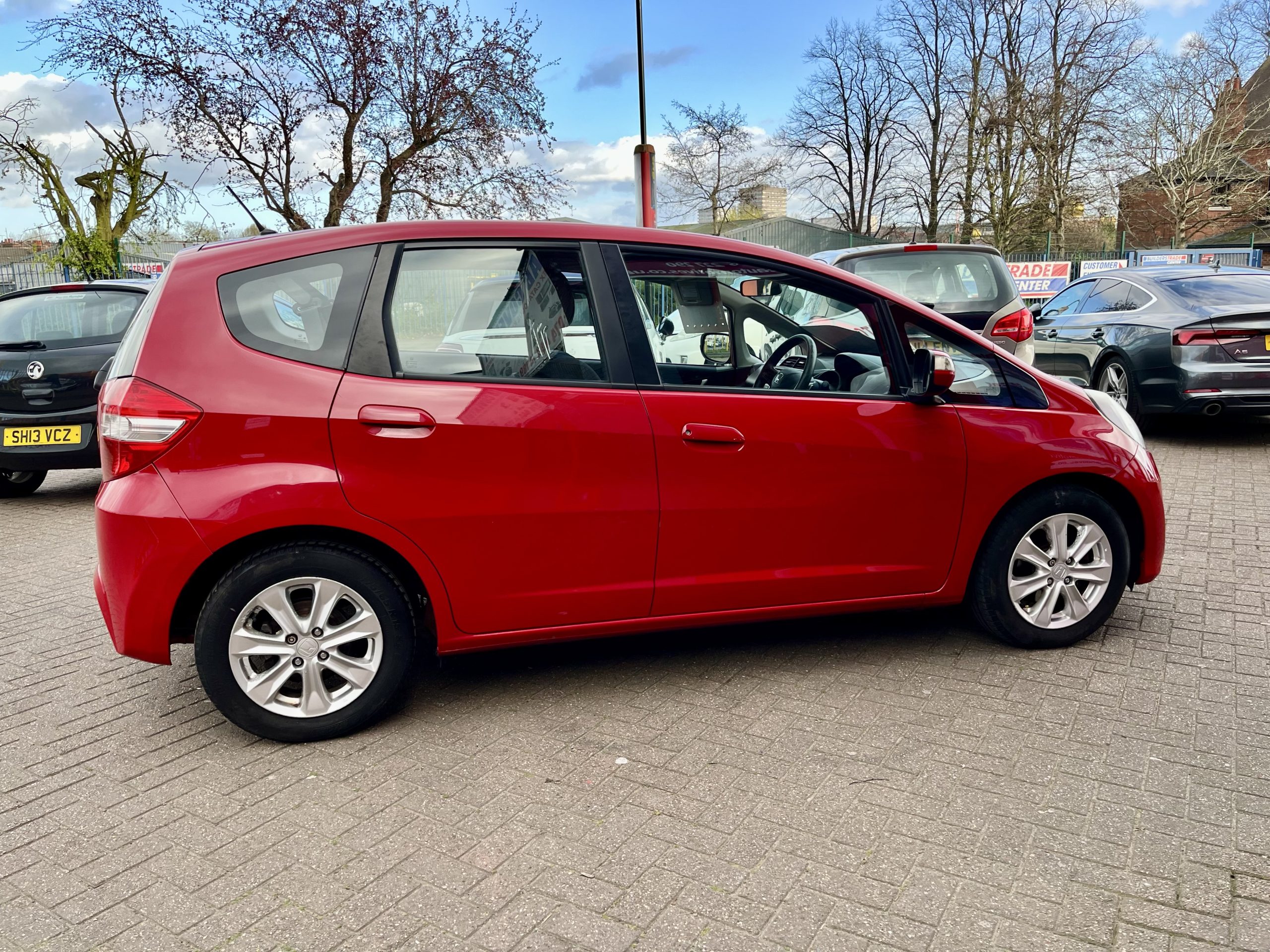 HONDA JAZZ 1.4 AUTOMATIC PETROL