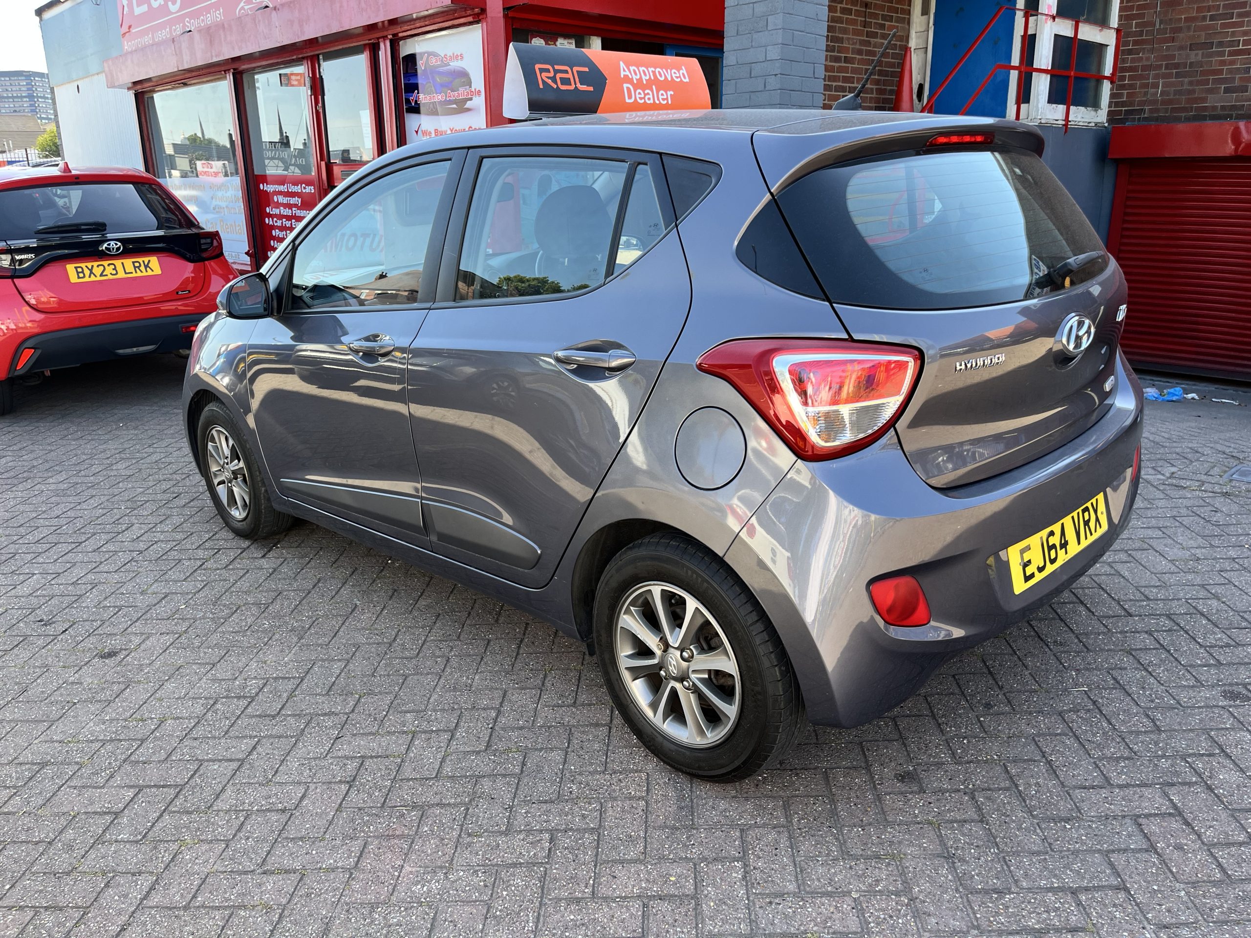 Hyundai i10 Premium 1.2 Petrol Automatic
