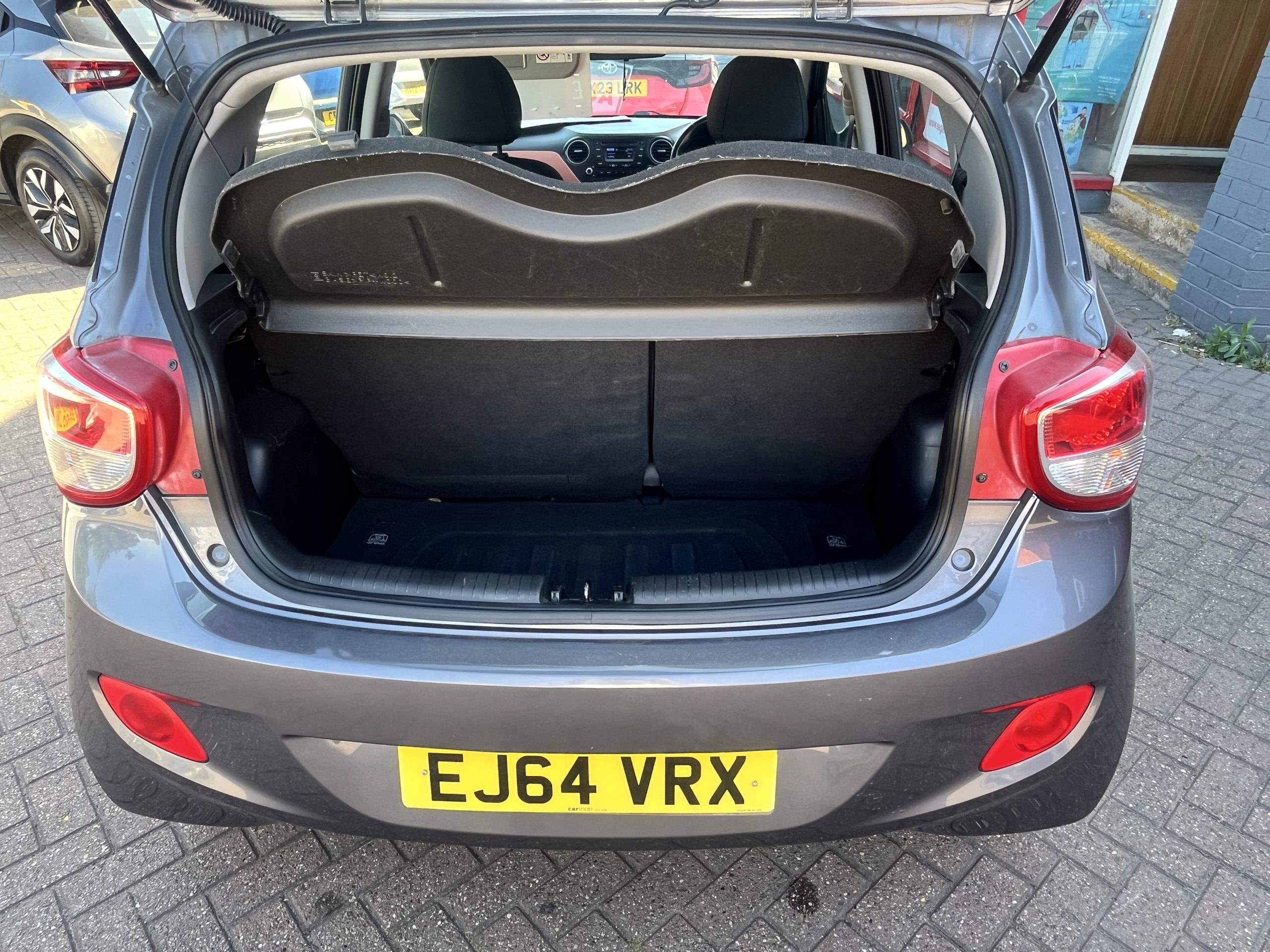 Hyundai i10 Premium 1.2 Petrol Automatic