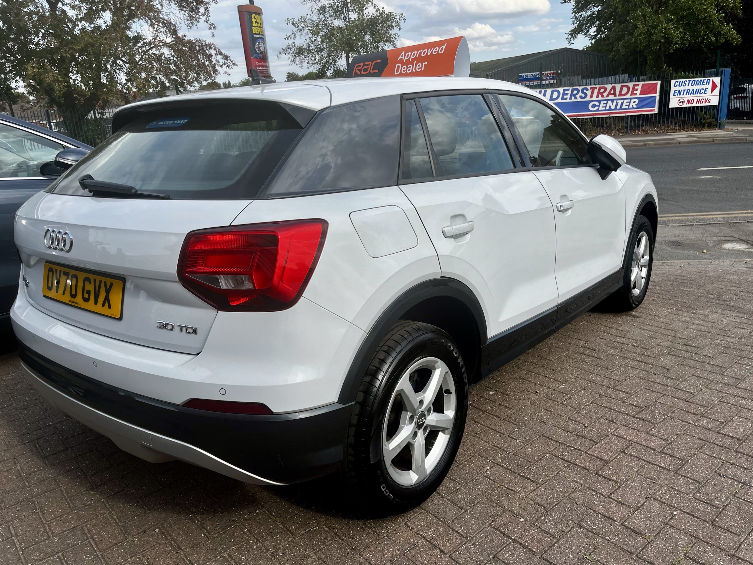 AUDI Q2 TECHNIK 1.6 DIESEL AUTOMATIC
