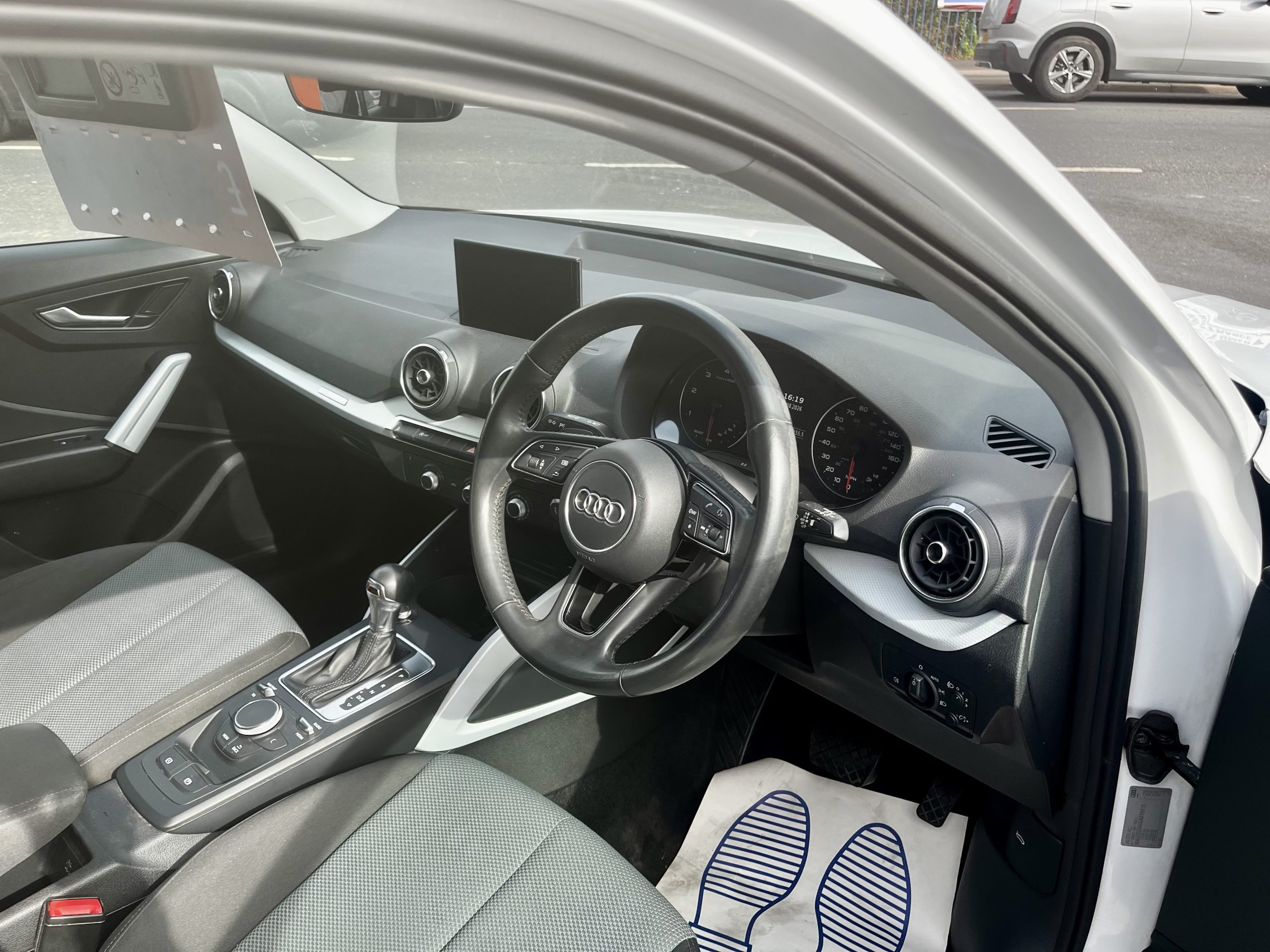 AUDI Q2 TECHNIK 1.6 DIESEL AUTOMATIC