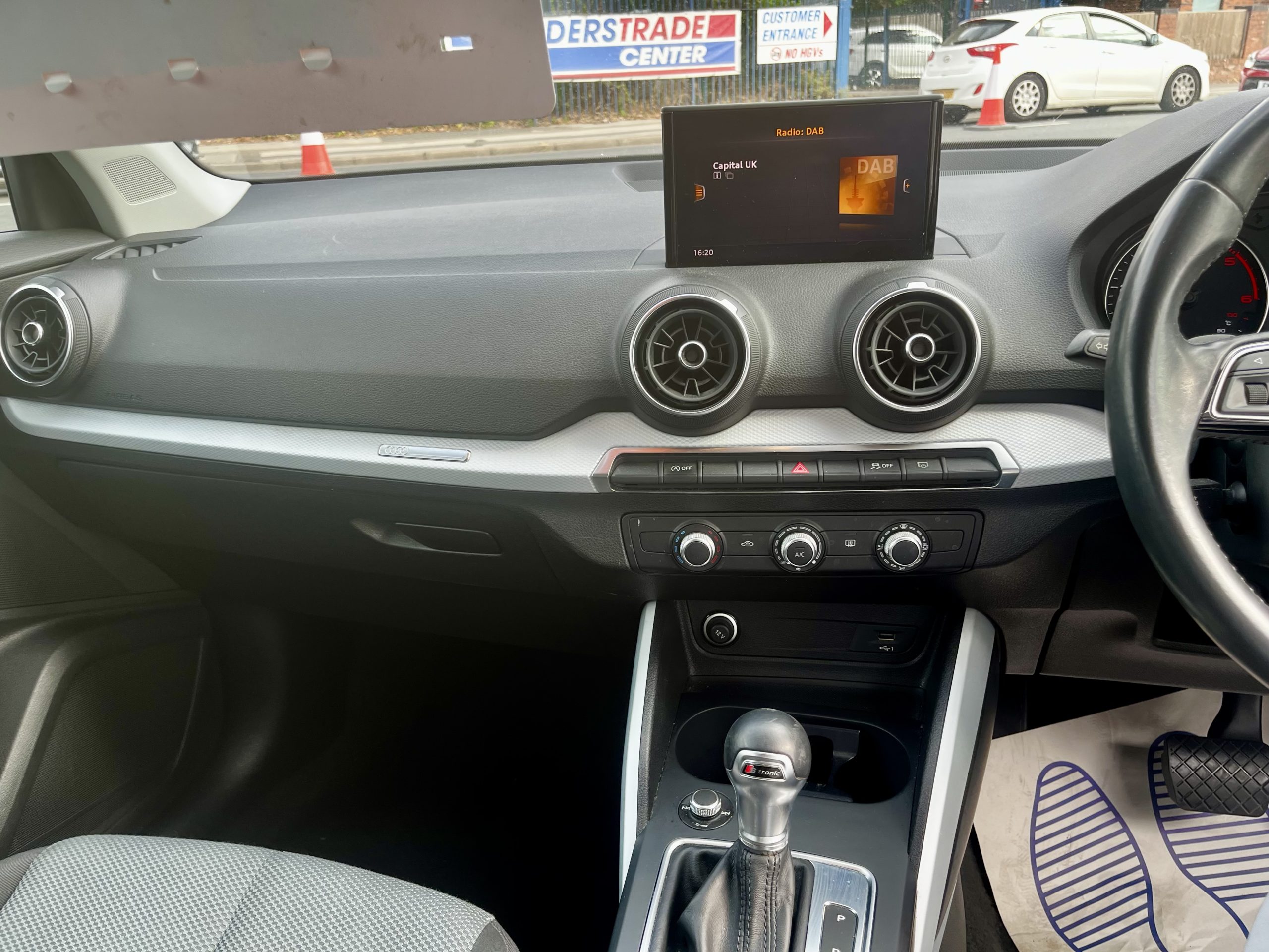 AUDI Q2 TECHNIK 1.6 DIESEL AUTOMATIC